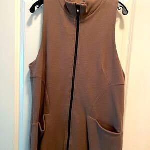 Size Large Comfy brand tunic top with zipper.